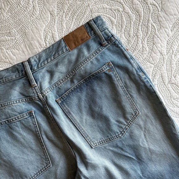 Madewell - The Perfect Vintage Straight Jean Applefield Wash: Side-Slit Edition - Picture 14 of 14